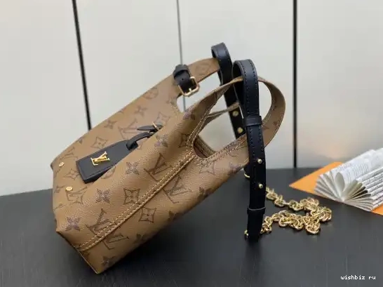 WIS BB LOUIS VUITTON Atlantis 0413